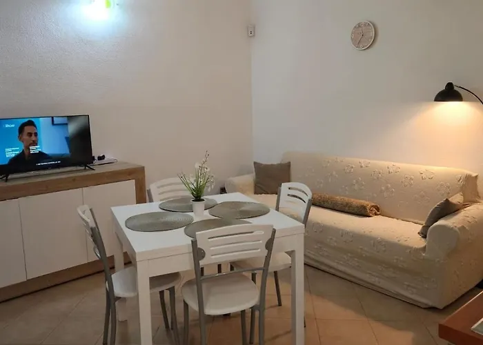 Apartman Volpe Sardinie U Lisky